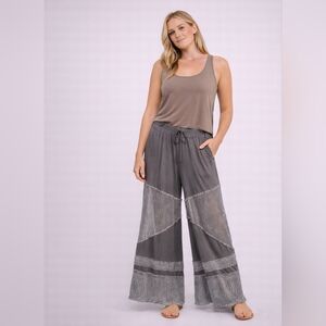 POL Beachcomber Gray Flowy Wide Leg Palazzo Pants | Stretchy Drawstring | NWOT